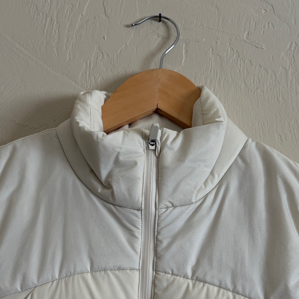 Lululemon Athletica Ivory Down for it All Vest. Excellent Condition! - Picture 2 of 7